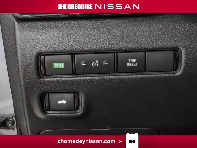 2020 Nissan Sentra Grey Laval - photo #14