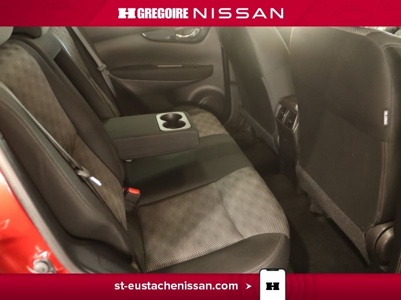 Nissan Qashqai SR4656 | SV AWD DEM. A DISTANCE SIEGES CHAUFFANTS APPLE CAR 2019 Rouge Laval - photo #40