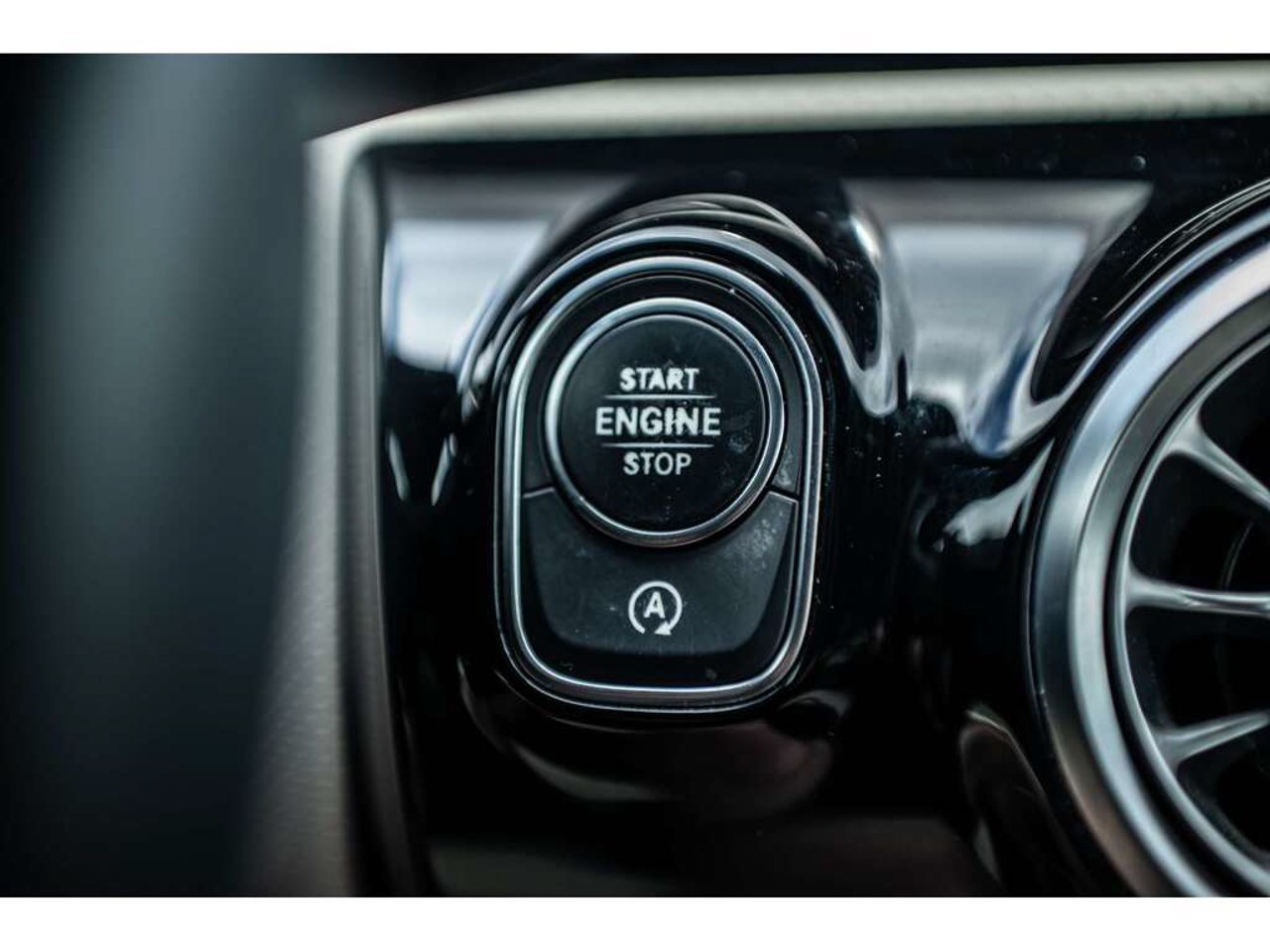 2019 Mercedes-Benz A-Class Silver Sainte-Julienne - photo #19