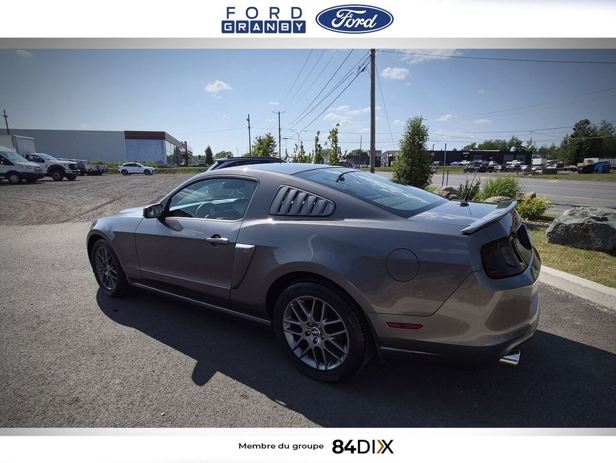 2013 Ford Mustang Grey