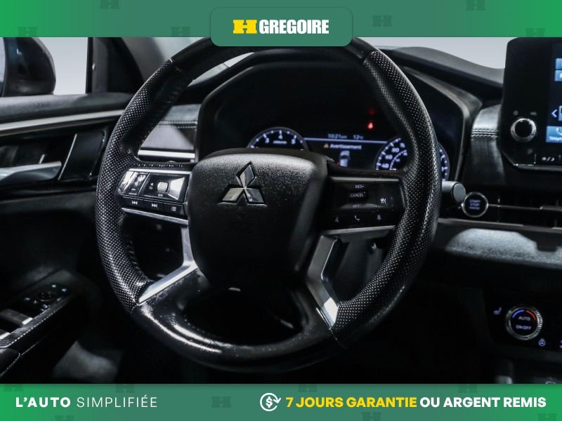 Mitsubishi Outlander 728807 | LE AWD AUTO AC TOIT NAV GR ELECT MAGS CAMERA RECUL 2022 Noir Laval - photo #18