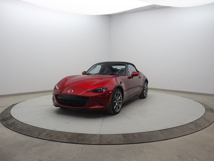 2023 Mazda MX-5 2023 Red