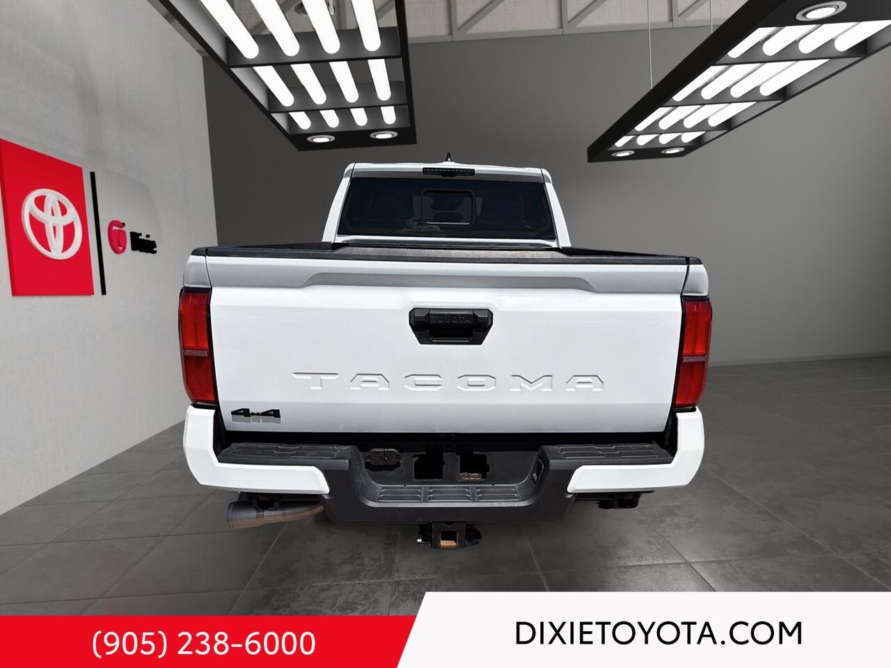 2024 Toyota Tacoma TRD OFFROAD / CLEAN CARFAX / HEATED SEATS / REAR DIFF LOCK / ALLOY WHEELS / CARPLAY AND ANDROID AUTO White Mississauga - photo #4