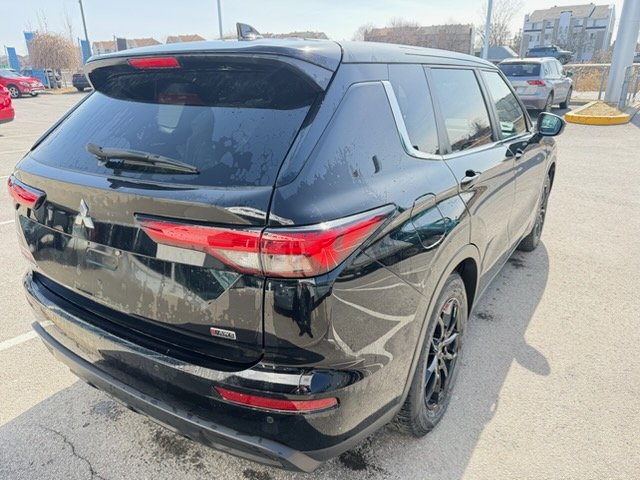 Mitsubishi Outlander ES S-AWC-BANC CHAUFFANT-CAMERA DE RECUL-CARPLAY/ANDROID AUTO 2022 Noir