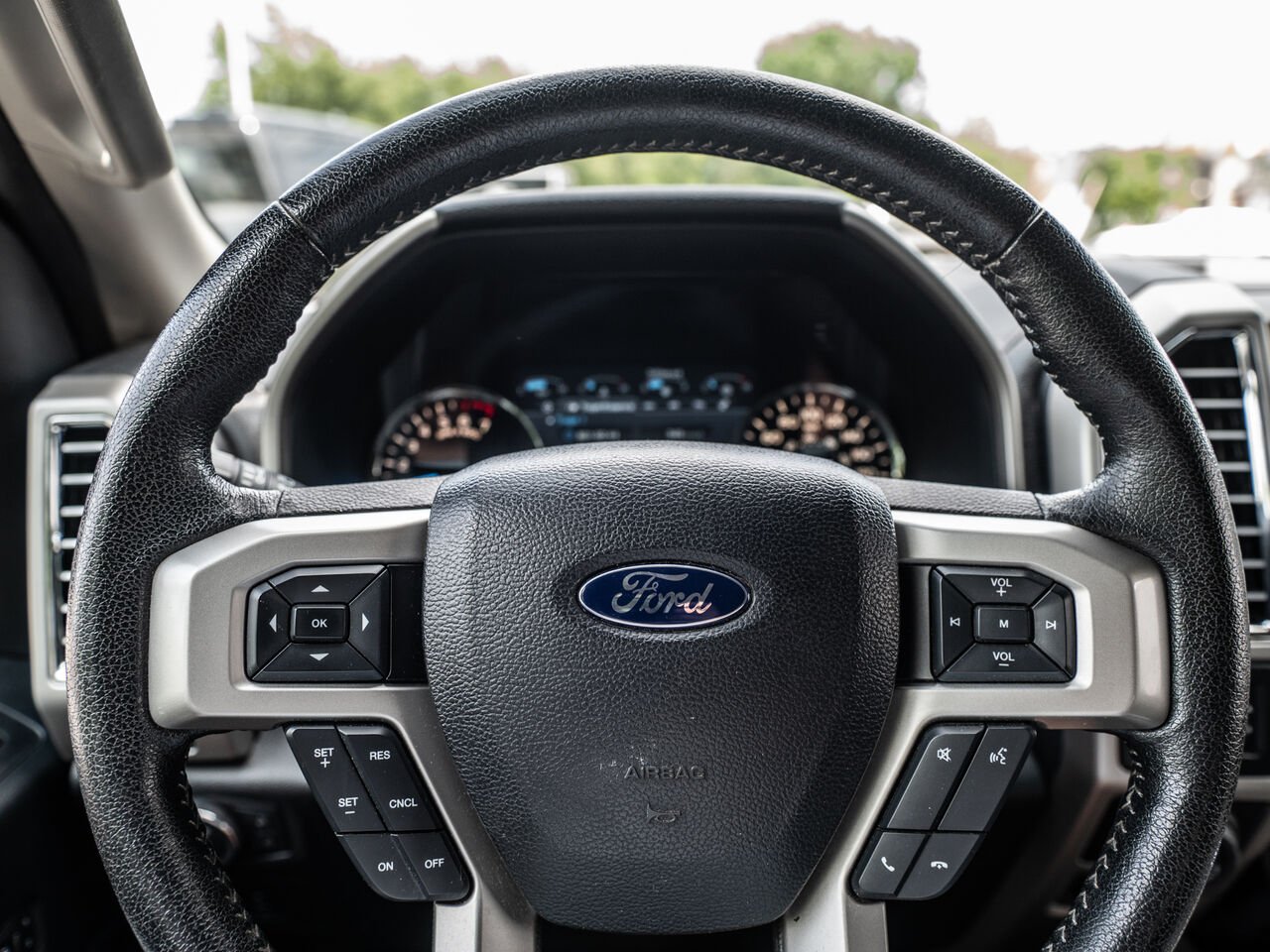 Ford F-150 2016 Blanc Sainte-Julienne - photo #15