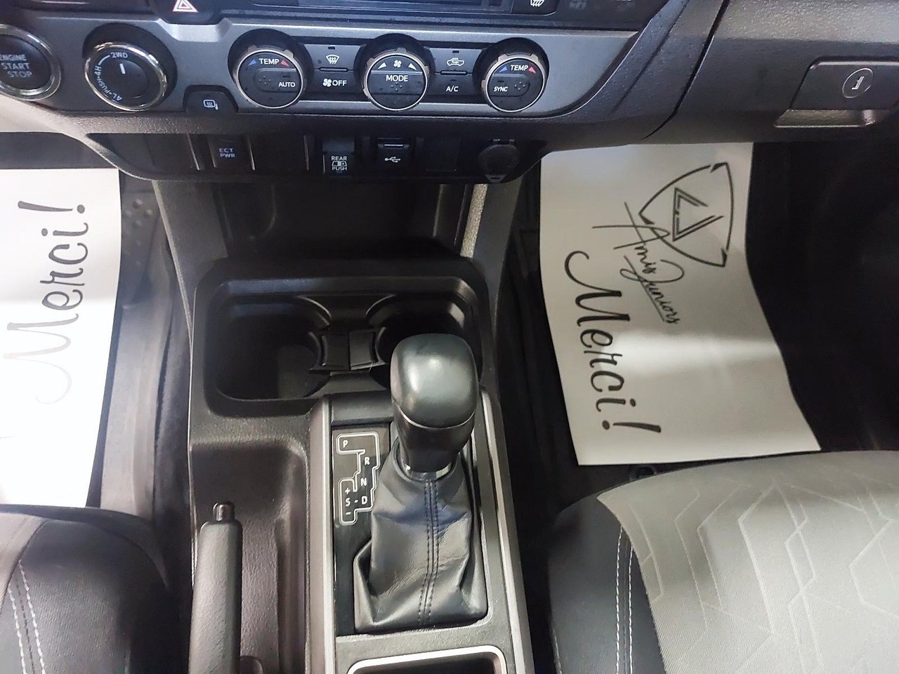 2022 Toyota Tacoma VIN 3TYDZ5BN4NT012674 Grey Chicoutimi - photo #13