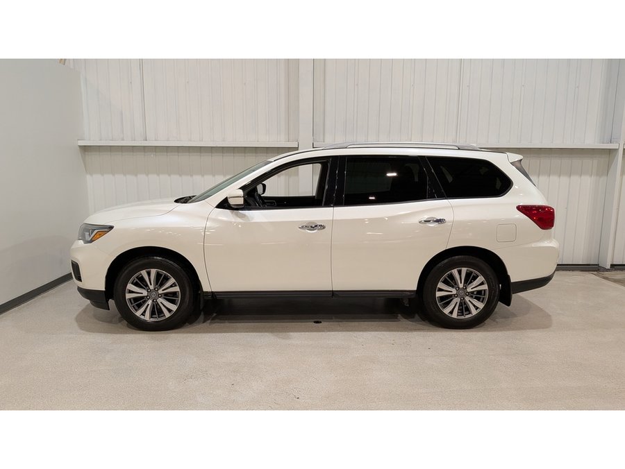 Nissan Pathfinder 4x4 SV Tech 2020 Blanc