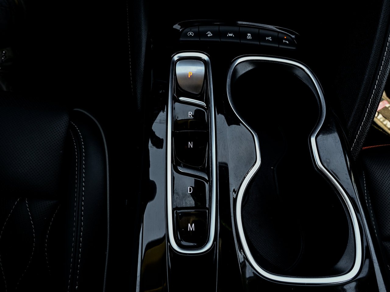2022 Buick Envision AWD 4dr Avenir White Sherwood Park - photo #33