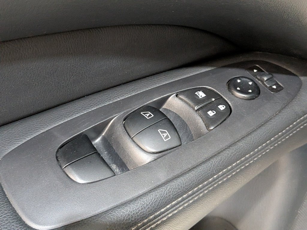 Nissan Pathfinder 4x4 SV Tech 2020 Gris Val-David - photo #36