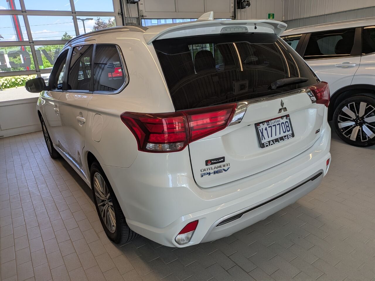 Mitsubishi Outlander PHEV 2022 Blanc Gatineau - photo #19