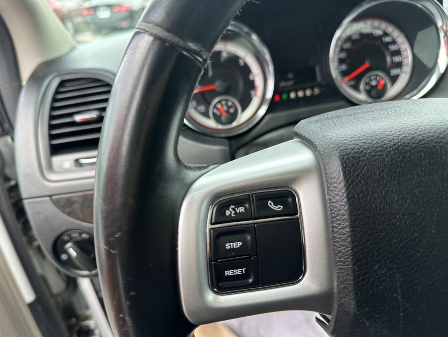 2016 DODGE GRAND CARAVAN SE 2016 White