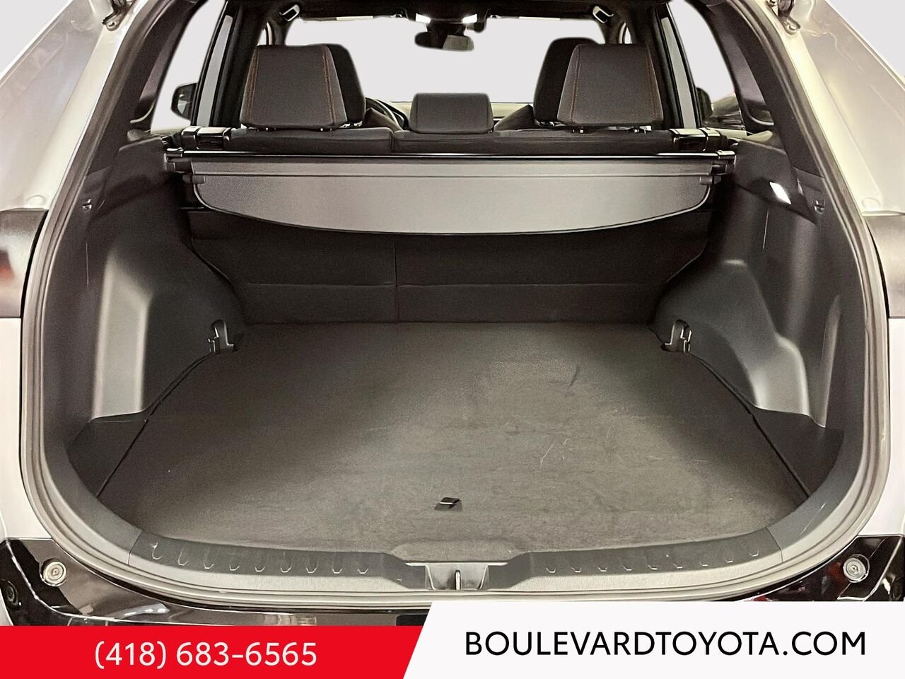 2024 Toyota RAV4 Prime 99538B-21 | SE HYBRIDE, AWD Silver Sky Metallic Québec - photo #19