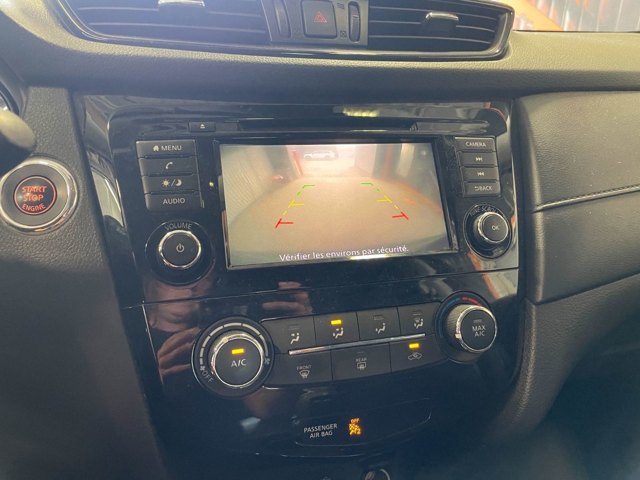 Nissan Rogue AWD *SIÈGES CHAUFF* REG ADAPT ALERTES CARPLAY USB 2019 Noir Saint-Jérôme - photo #13