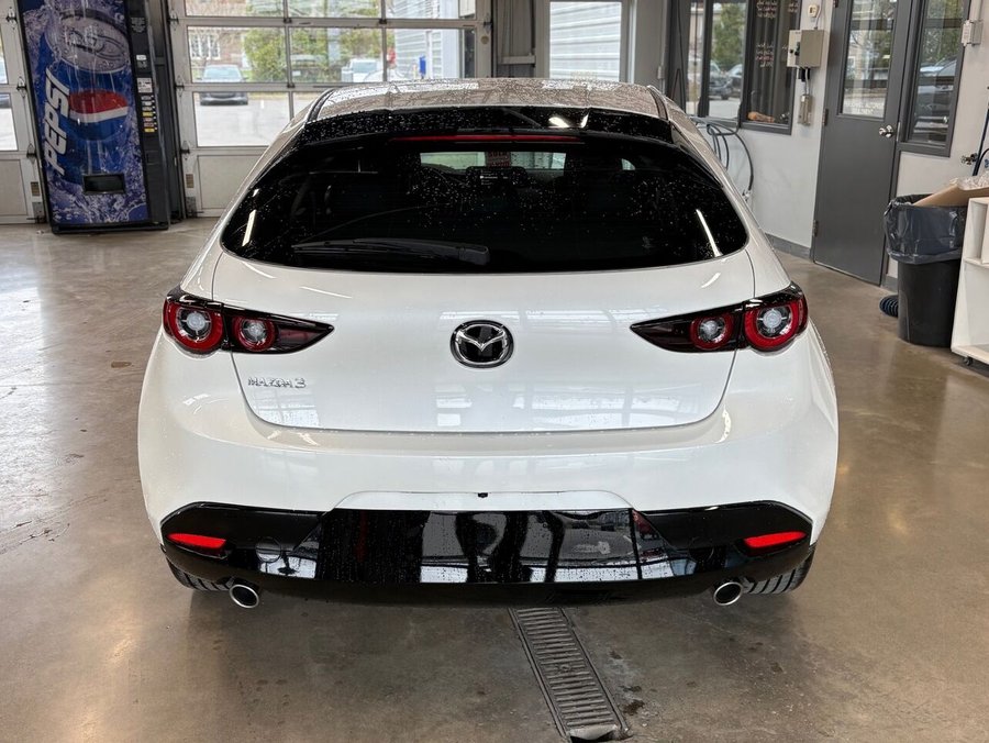 2026 MAZDA Mazda3 Sport 2026 Snowflake White Pearl