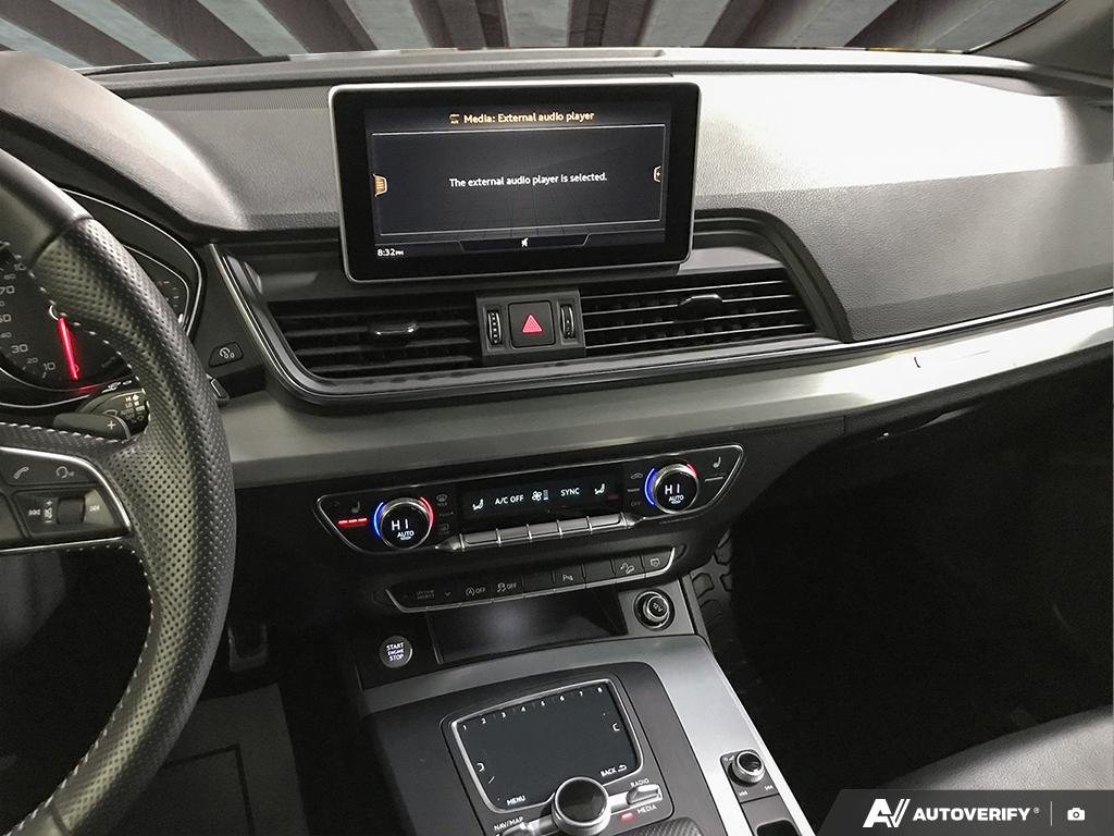 2018 Audi Q5 2600853A | Progressiv Blue Edmonton - photo #18