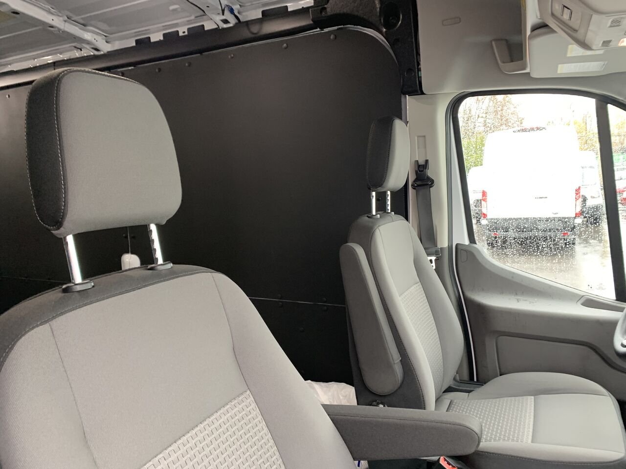 2025 Ford Transit fourgon utilitaire White Châteauguay - photo #16