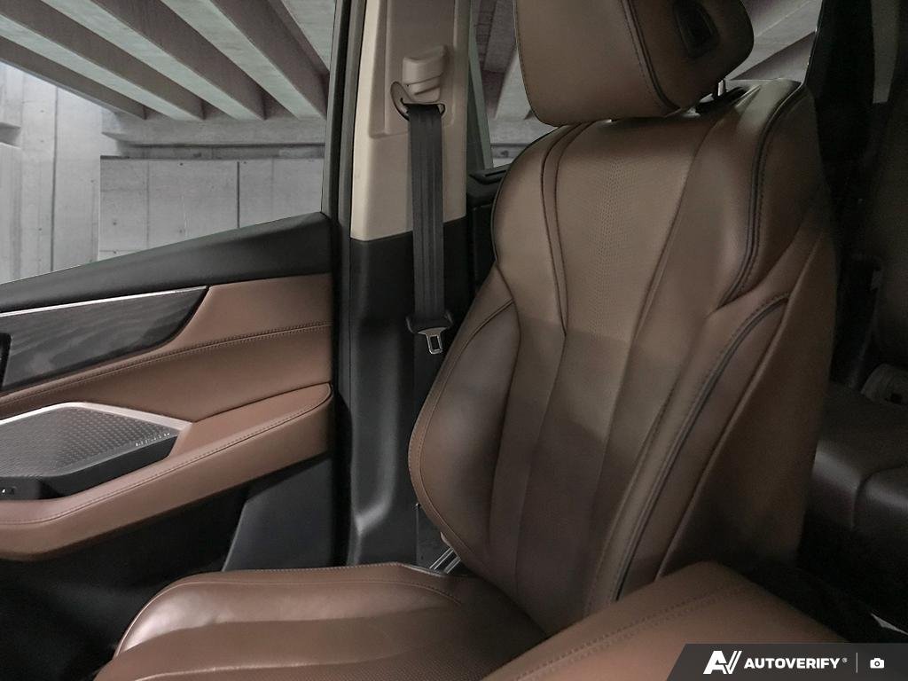 2023 Acura MDX 2601321A | Platinum Elite Silver Edmonton - photo #17