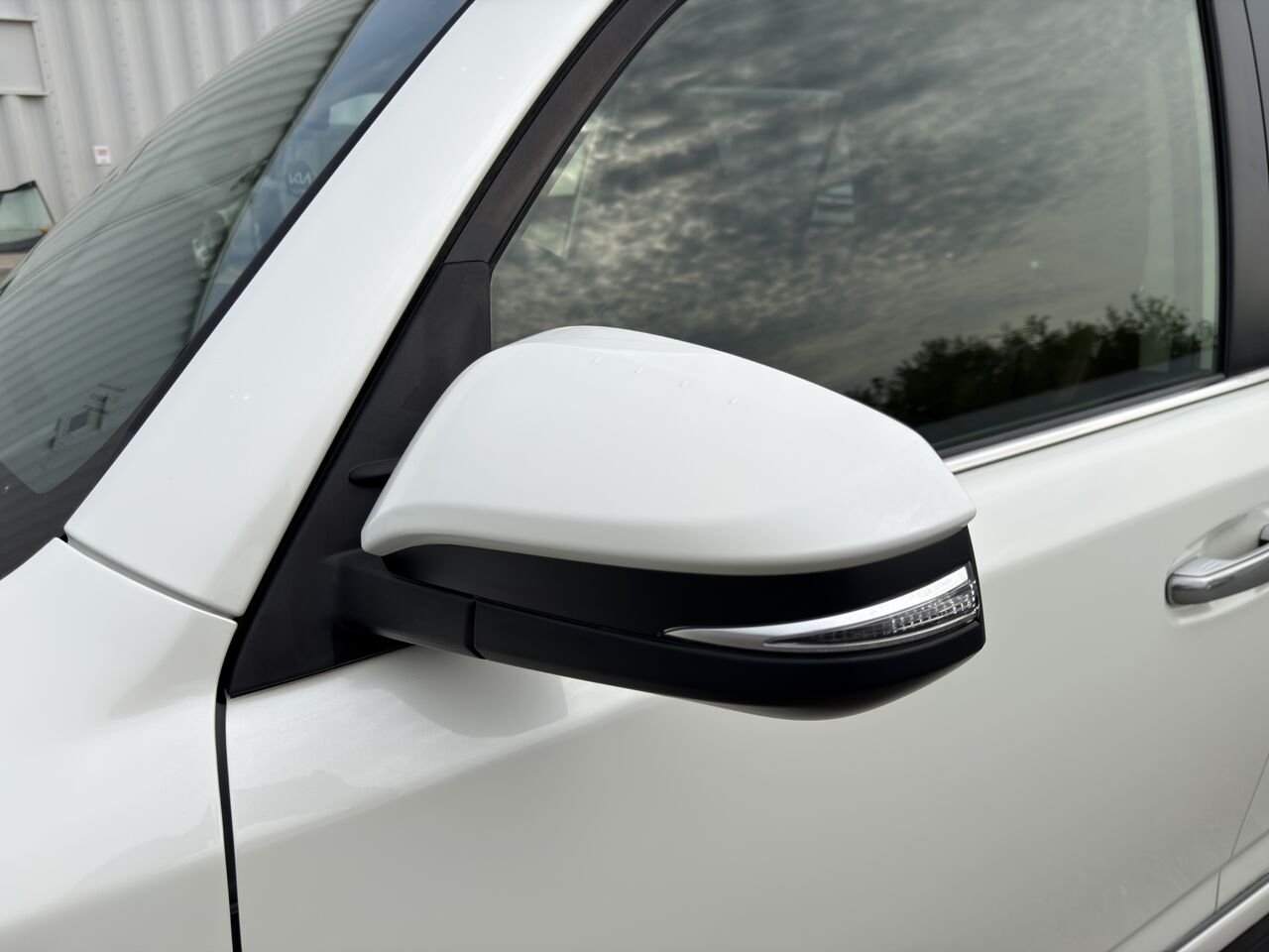 2021 Toyota 4Runner White Thetford Mines - photo #8