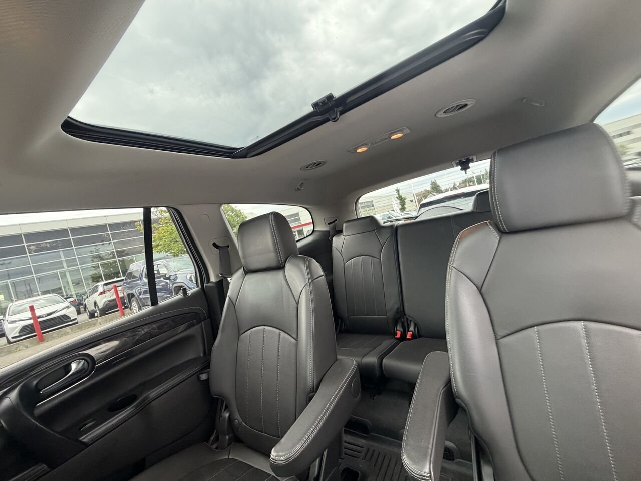 2017 BUICK ENCLAVE 4 portes à TI, Cuir Beige Ottawa & Gatineau - photo #13