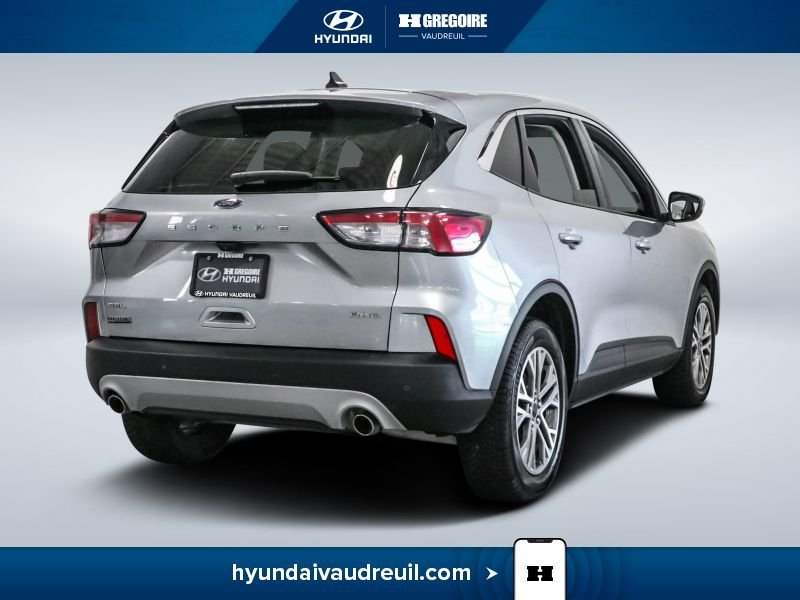 2022 Ford Escape Grey Laval - photo #10