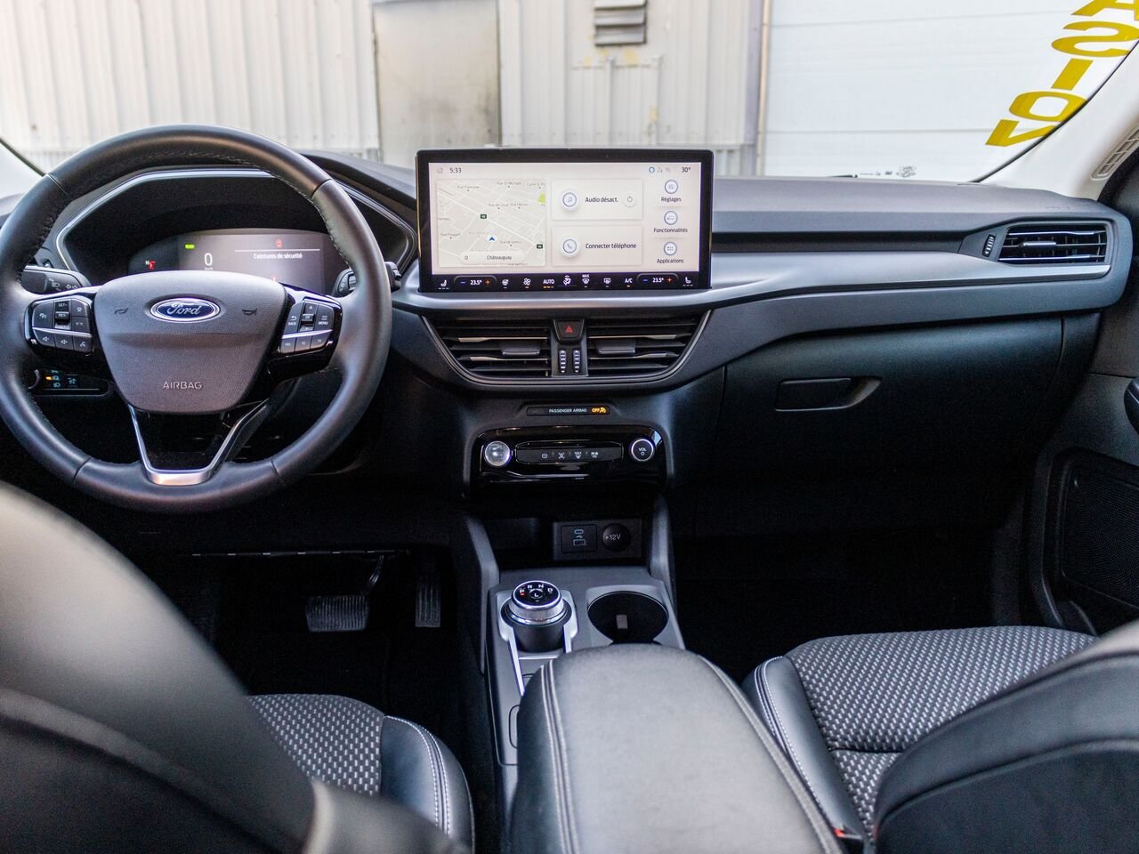 2023 Ford Escape VHR TA White Châteauguay - photo #22