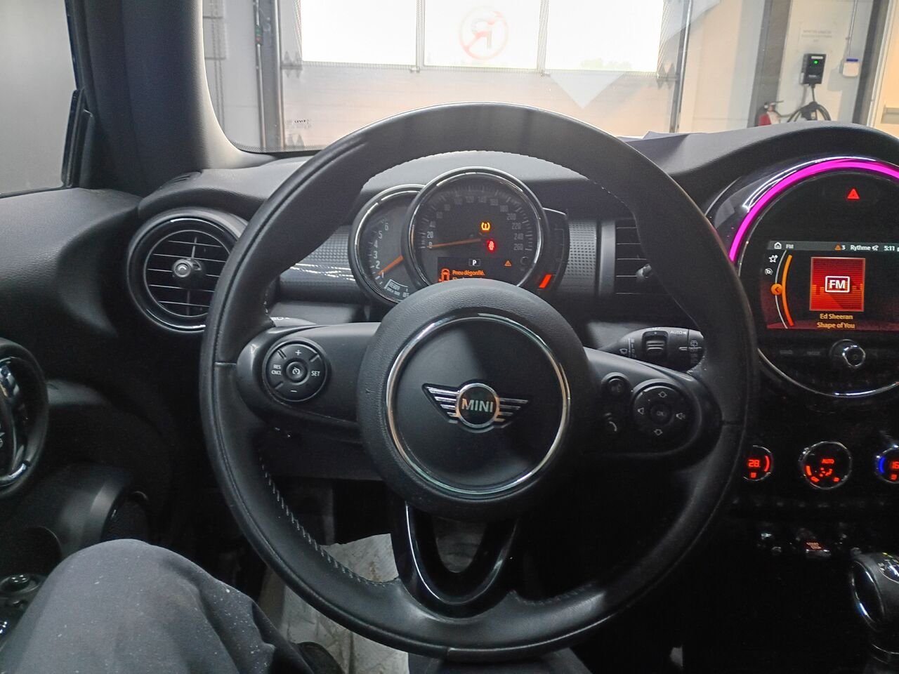 MINI 3 portes 2019 Noir Blainville - photo #21