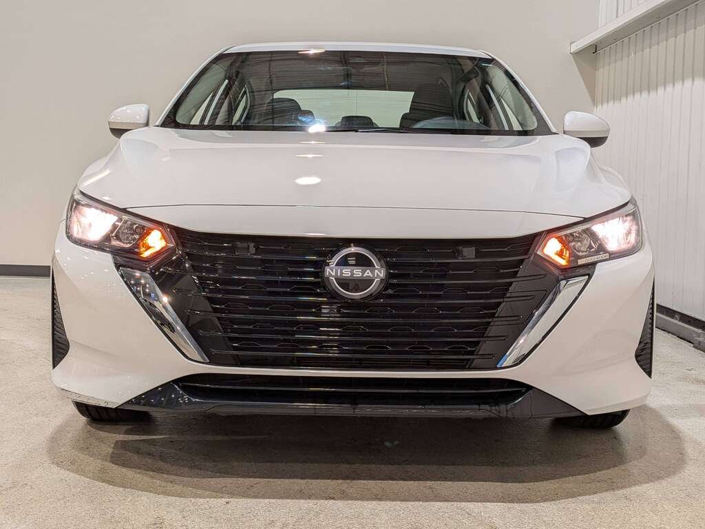 2024 Nissan Sentra S Plus CVT White Val-David - photo #1
