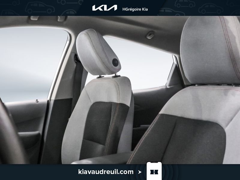 2019 Chevrolet Bolt EV White Laval - photo #8