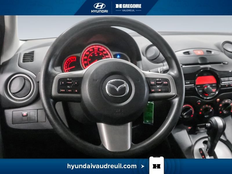 Mazda 2 2011 Argent Blainville - photo #19