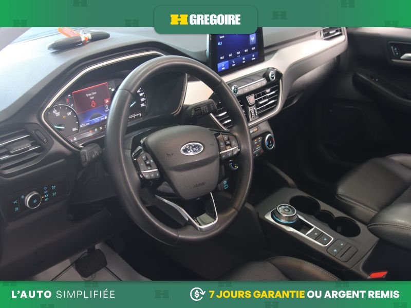2022 Ford Escape Grey Laval - photo #21