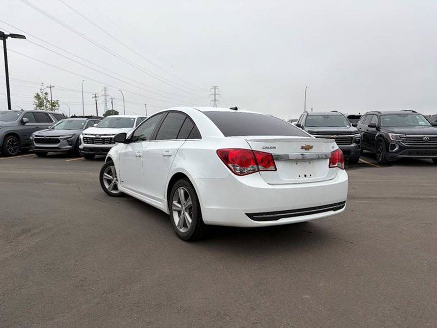 2013 Chevrolet Cruze 2013 White