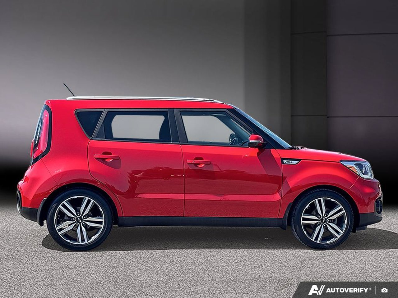 Kia Soul KNDJP3A51J7582744 2018 Rouge Mirabel - photo #5