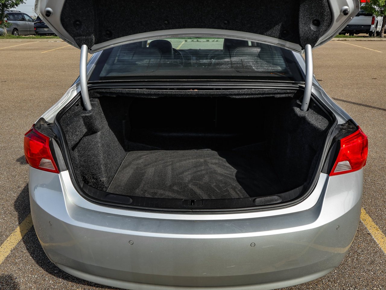 2017 Chevrolet Impala 4dr Sdn LT w/1LT Grey Sherwood Park - photo #8
