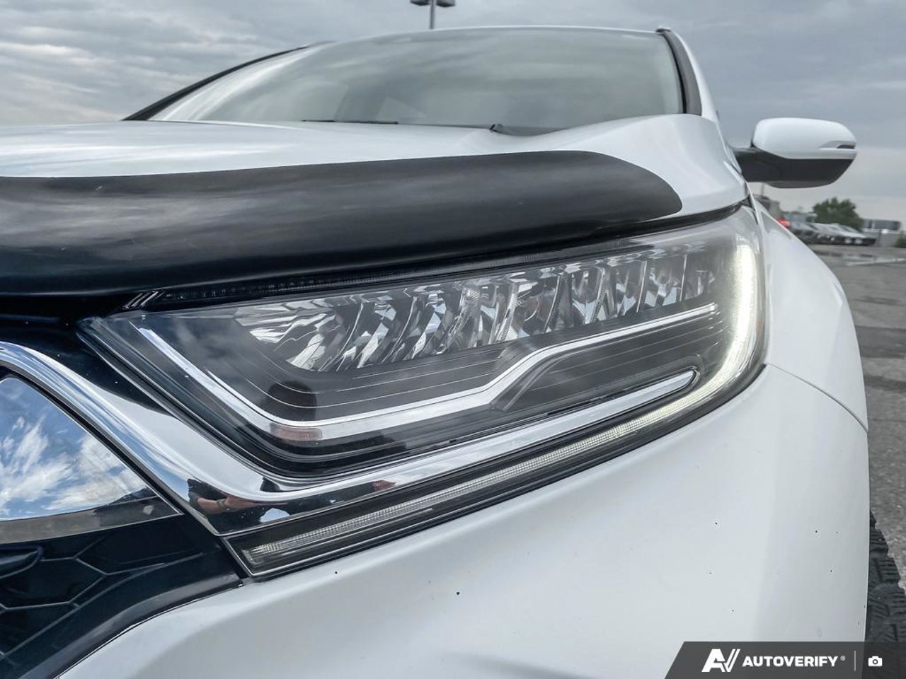 2019 Honda CR-V 2HKRW2H94KH130664 White Mirabel - photo #10