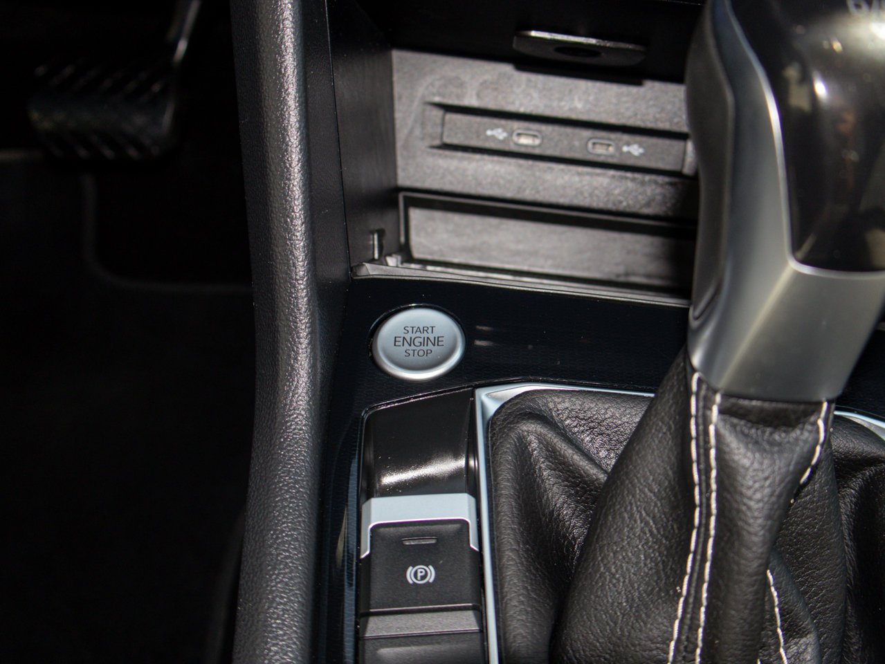 2026 Volkswagen Taos Comfortline 4MOTION Blue Sherwood Park - photo #27