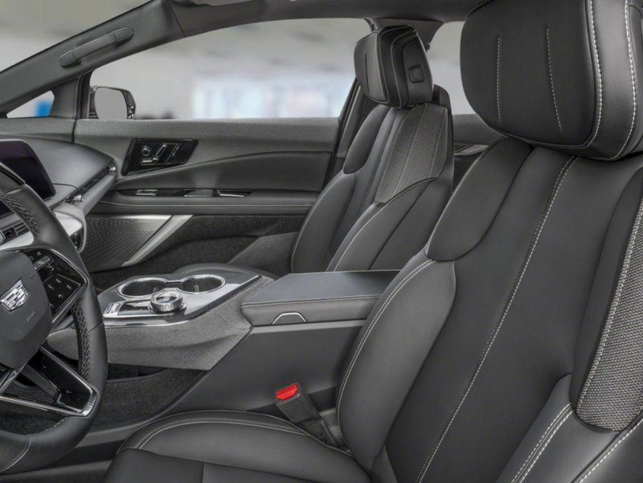 2027 CADILLAC OPTIQ 2027 Vibrant White Tricoat
