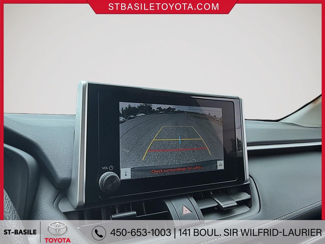 TOYOTA RAV4 2025 Gris Saint-Basile-le-Grand - photo #18