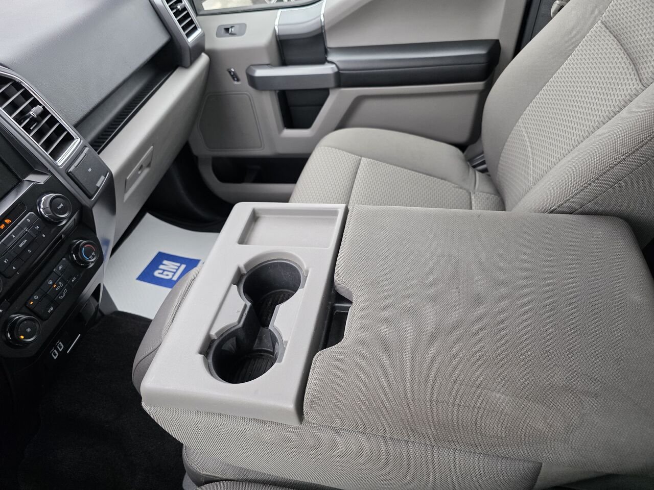 2016 Ford F-150 Cab SuperCrew 4RM 157 po XLT Black Rouyn-Noranda - photo #14