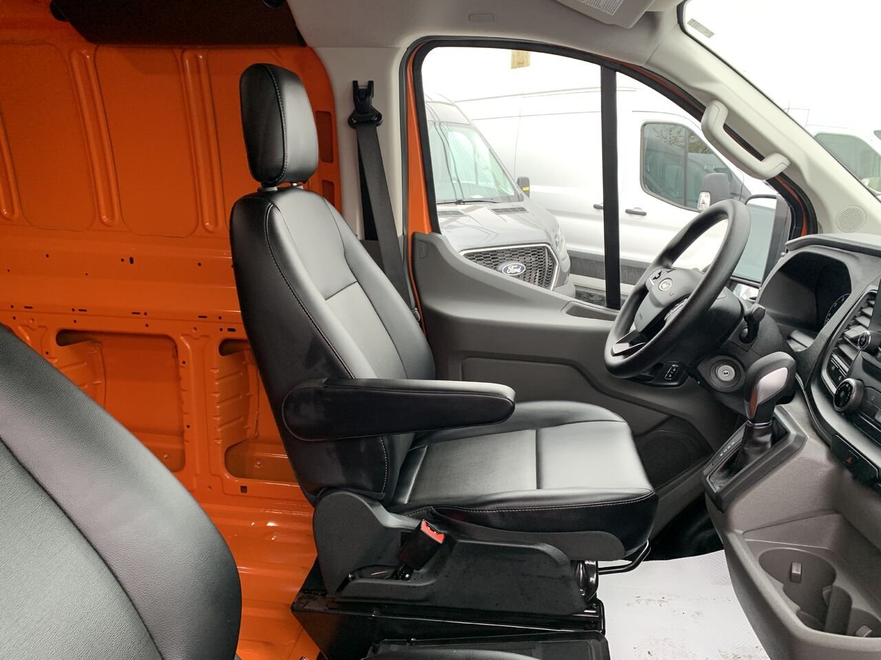 2025 Ford Transit fourgon utilitaire Orange Châteauguay - photo #17