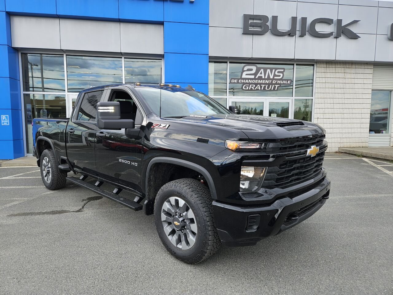 2026 Chevrolet Silverado 2500HD Custom cabine multiplace 4RM 159 po BLACK Thetford Mines - photo #1