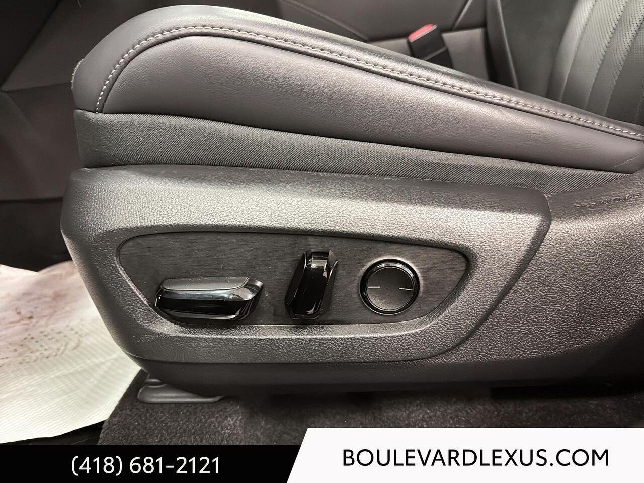 2024 Lexus RX Black Quebec - photo #9