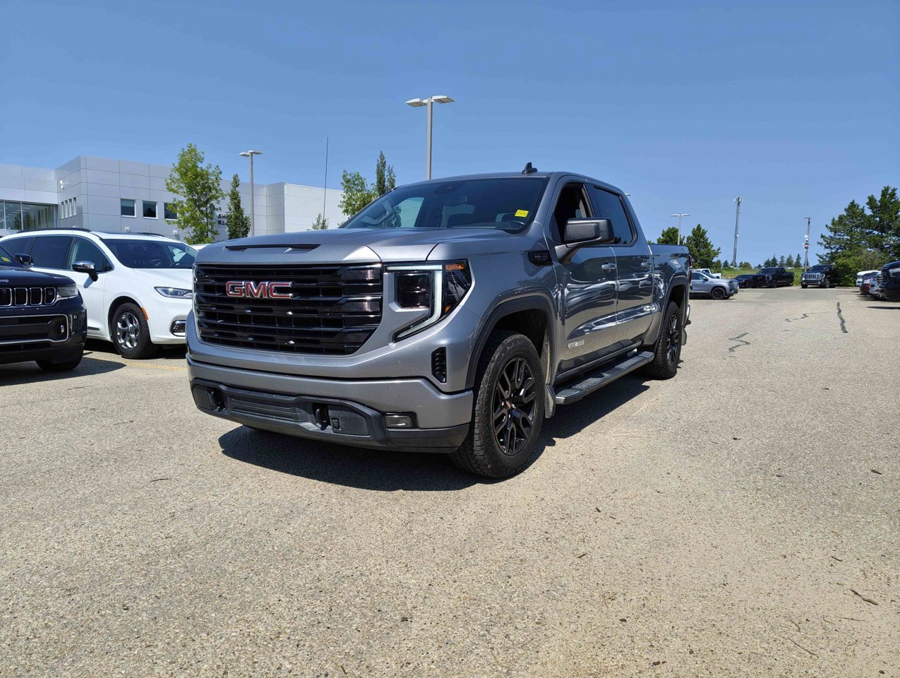 2023 GMC Sierra 1500 4WD Crew Cab 147 Elevation Grey Sherwood Park - photo #3