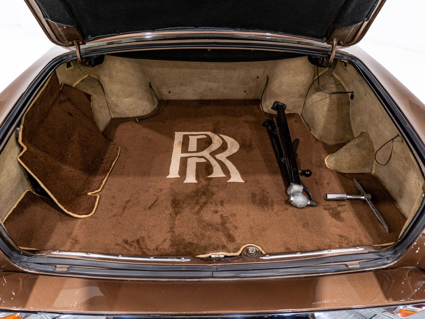 Rolls Royce Silver Shadow Project car **PRIX EN USD** 1974 Brun Montréal - photo #95