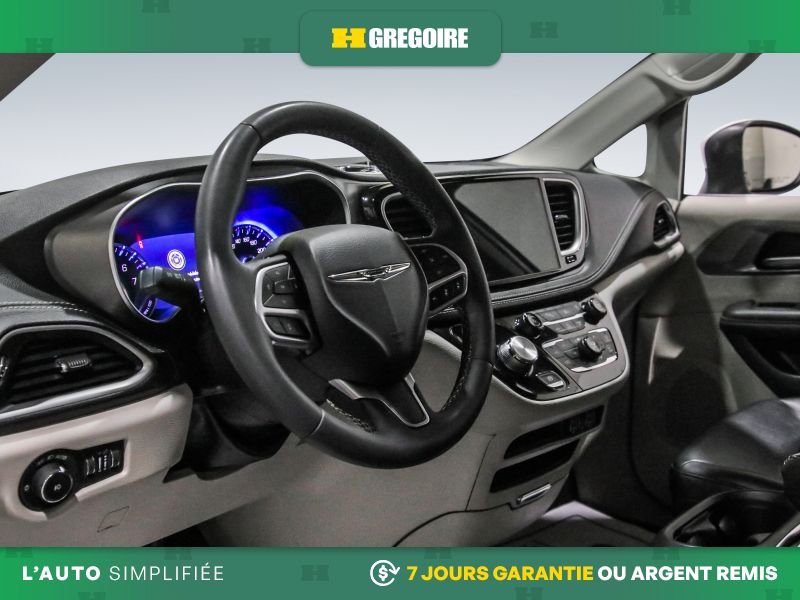 2023 Chrysler Pacifica White Blainville - photo #11