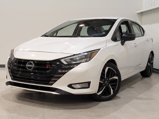 Nissan Versa SR CVT 2023 Blanc