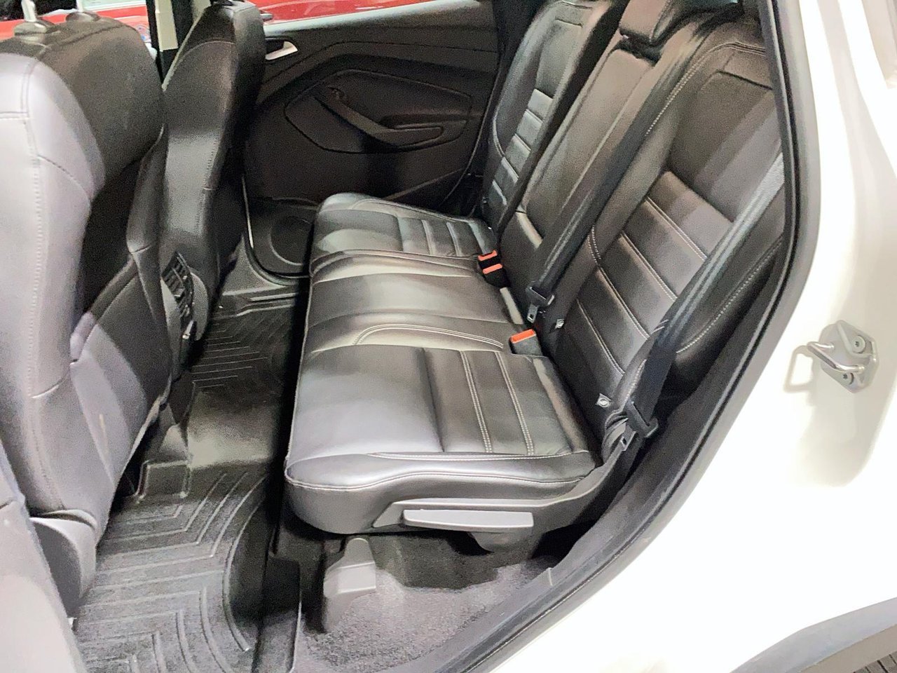2019 Ford Escape Titanium White Baie-Comeau - photo #7