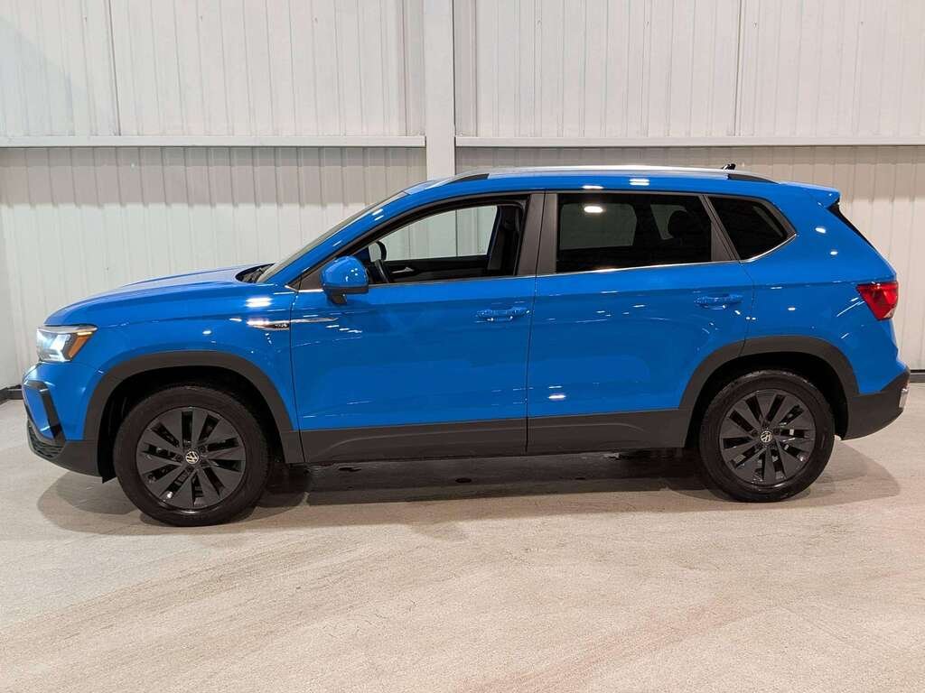 Volkswagen Taos Comfortline 4MOTION 2022 Bleu Val-David - photo #2