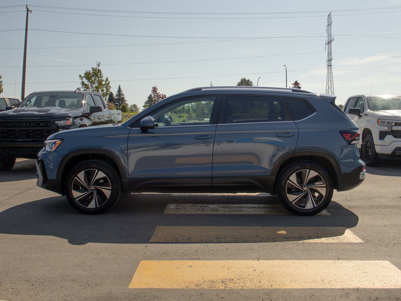 2026 Volkswagen Taos Comfortline 4MOTION Blue Sherwood Park - photo #6