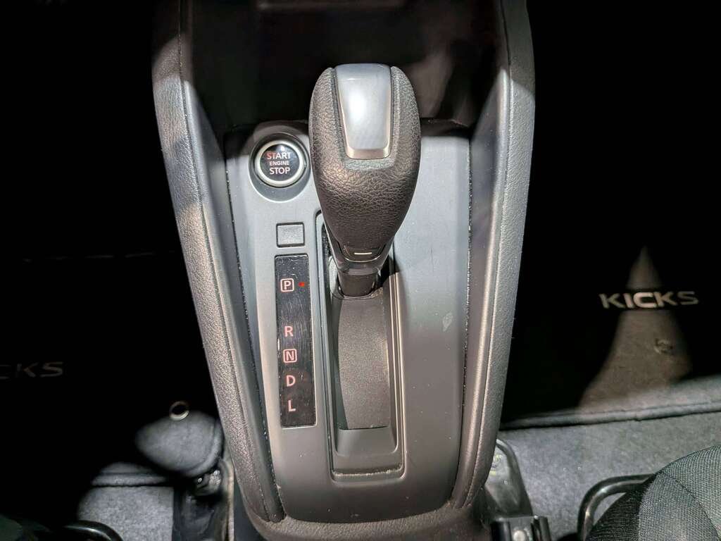 2024 Nissan Kicks S FWD Grey Val-David - photo #25