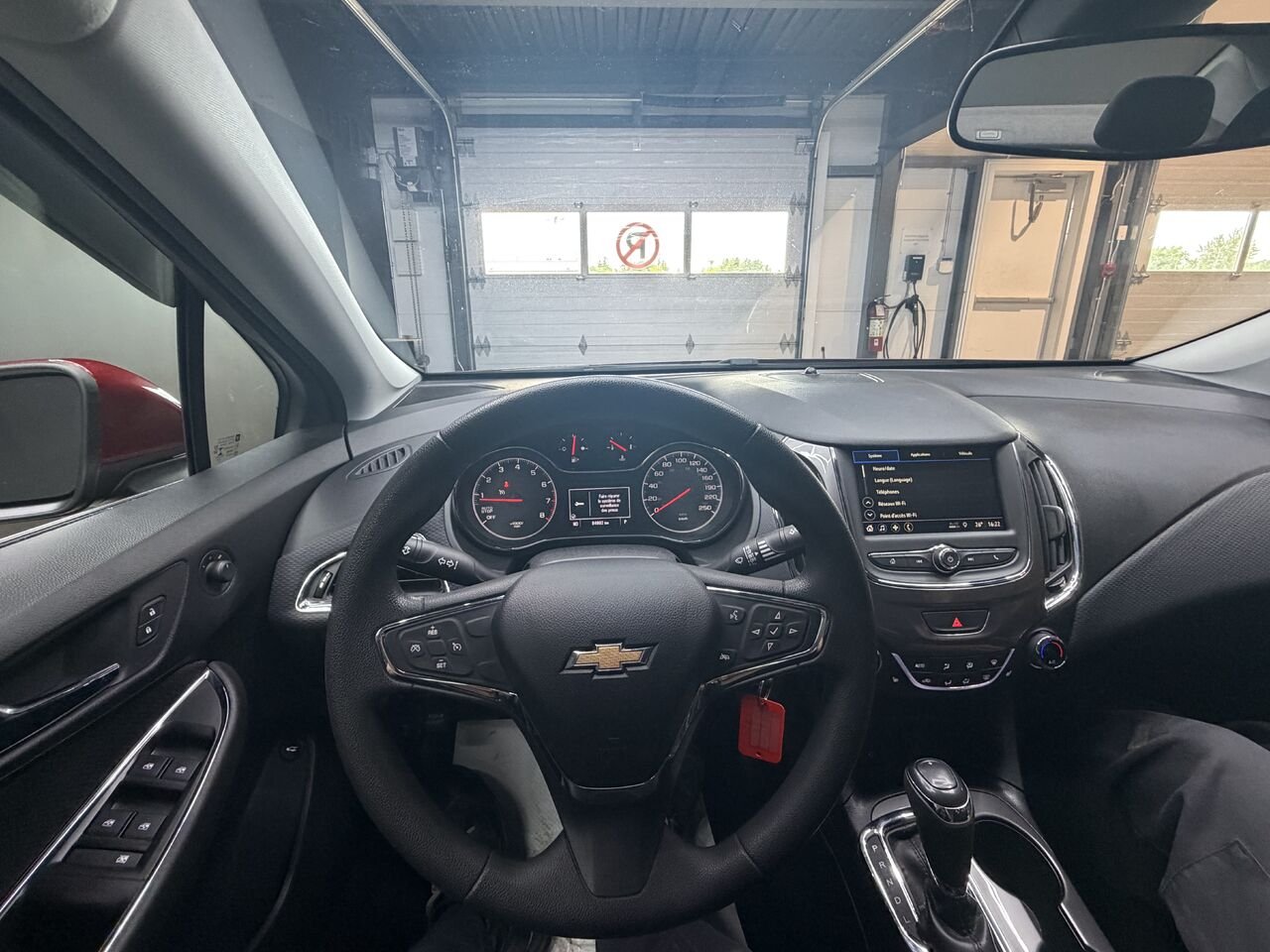 2019 Chevrolet Cruze Red Blainville - photo #19